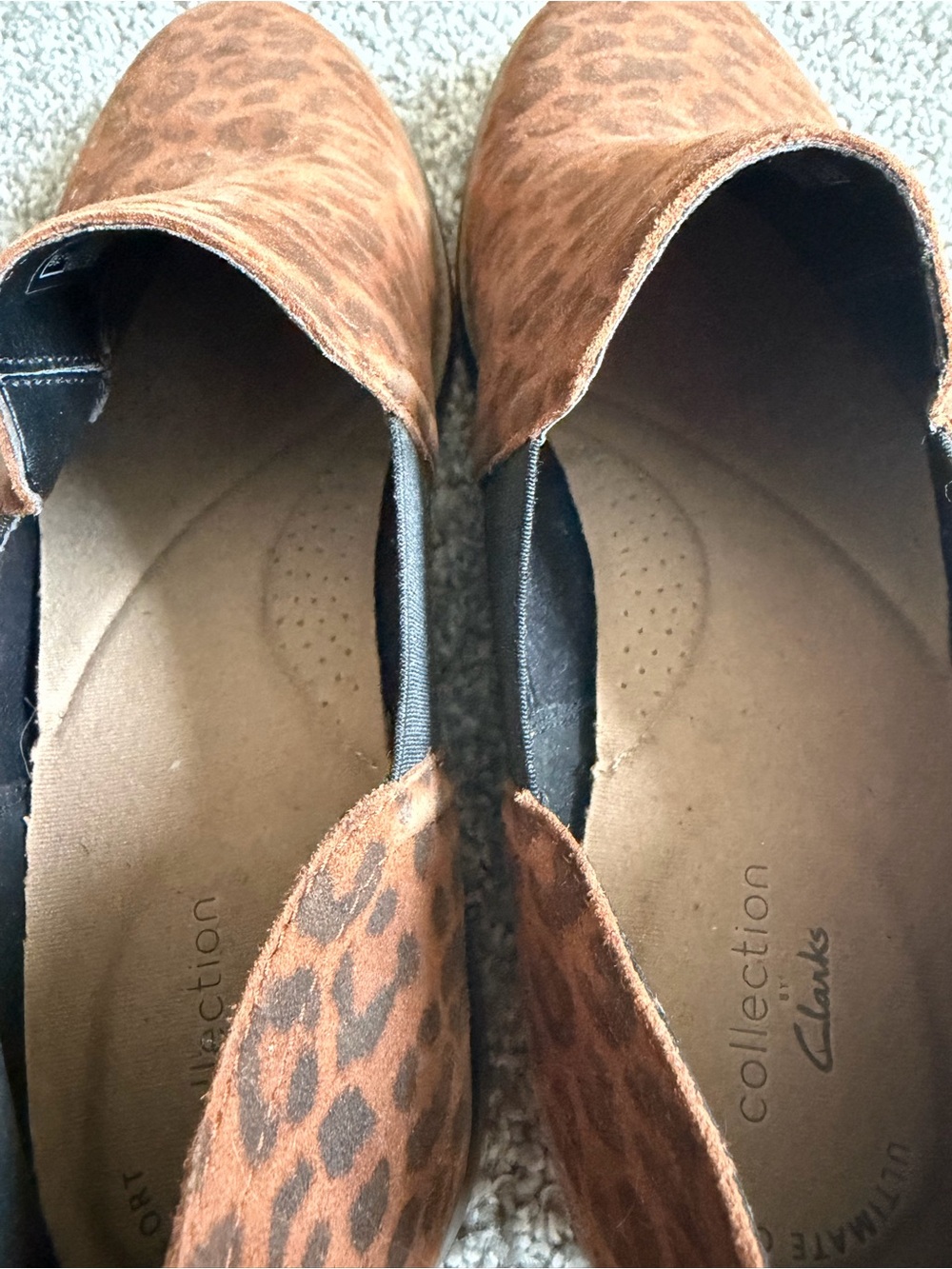 Like New Clarks Collection Camzin Slip-On Shoe - Picture 3 of 5